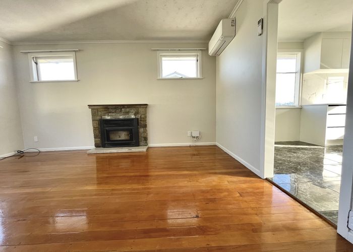  at 84 Harrington Road, Henderson, Waitakere City, Auckland