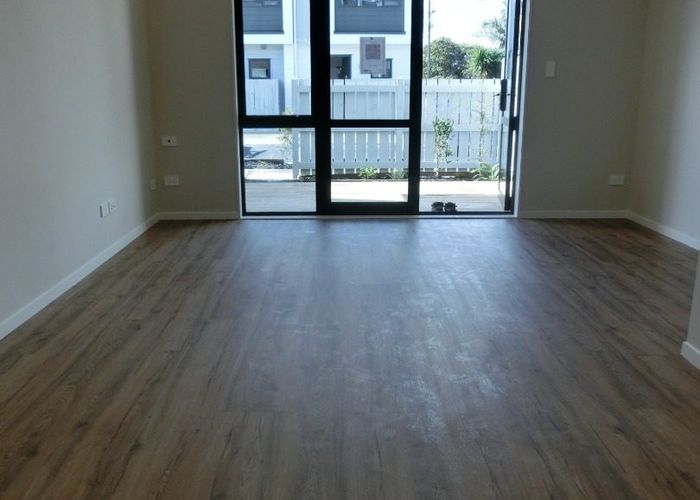  at 8/66 Swanson Road, Henderson, Auckland