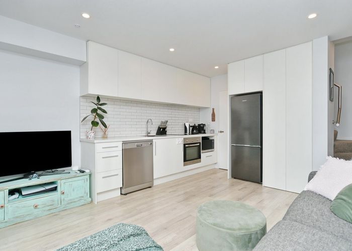  at 8/16 New Brighton Road, Shirley, Christchurch City, Canterbury