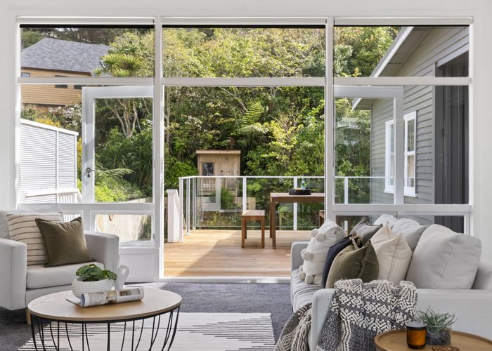  at 44 Friend Street, Karori, Wellington, Wellington
