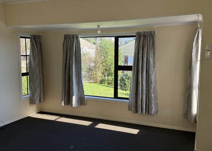  at 10 Norfolk Grove, Cannons Creek, Porirua, Wellington