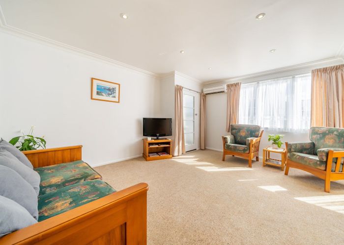  at 2/32 Bay Street, Petone, Lower Hutt
