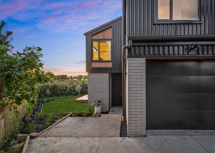  at Lot 7/98 & 100 Walker Road, Point Chevalier, Auckland City, Auckland