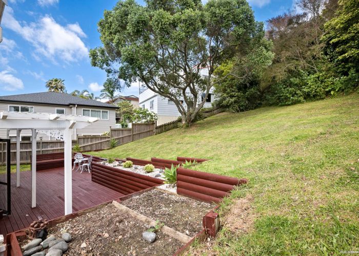  at 1/160 Glamorgan Drive, Torbay, Auckland