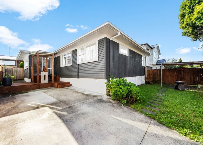  at 1A Waikaremoana Place, Pakuranga Heights, Auckland