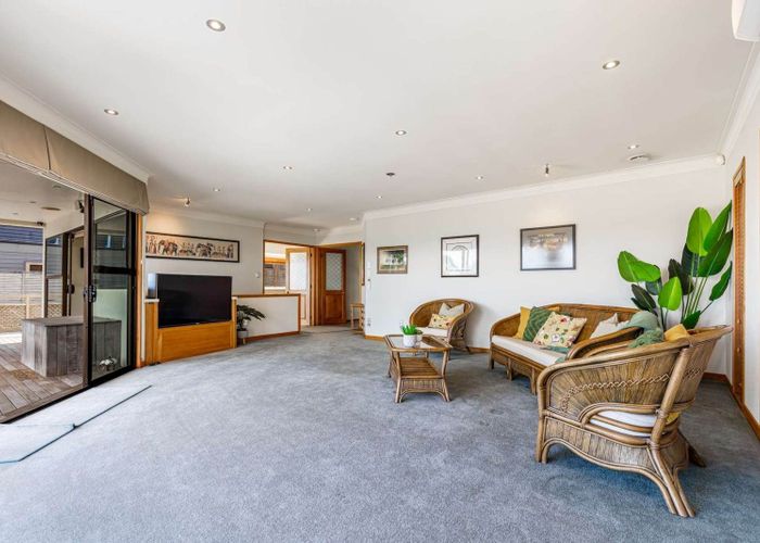  at 18 De Luen Avenue, Tindalls Beach, Rodney, Auckland