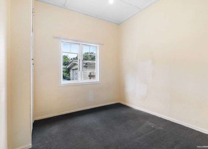  at 28 Lippiatt Road, Otahuhu, Auckland
