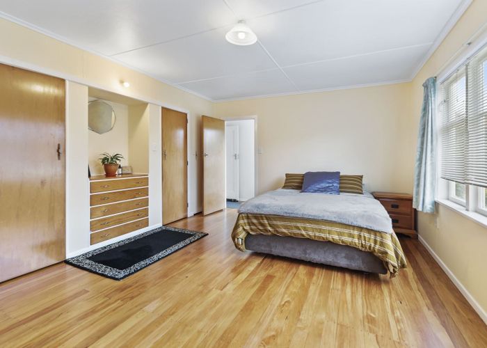  at 15 The Avenue, Otaki Beach, Otaki