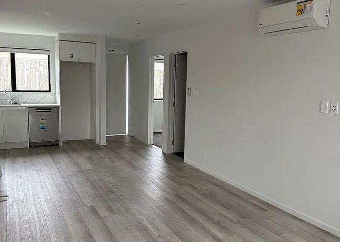  at 4/30 Arnwood Street, Manurewa, Manukau City, Auckland