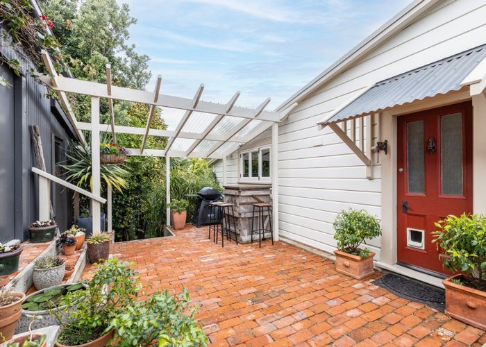  at 4 Terrace Lane, Hospital Hill, Napier