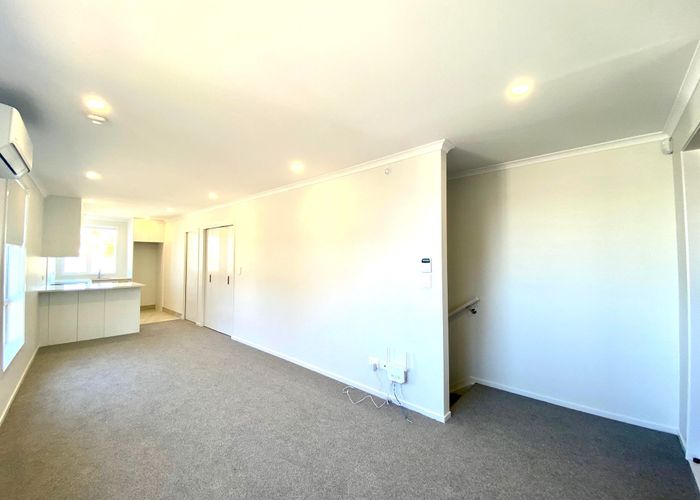  at 95E Athena Drive, Totara Vale, North Shore City, Auckland