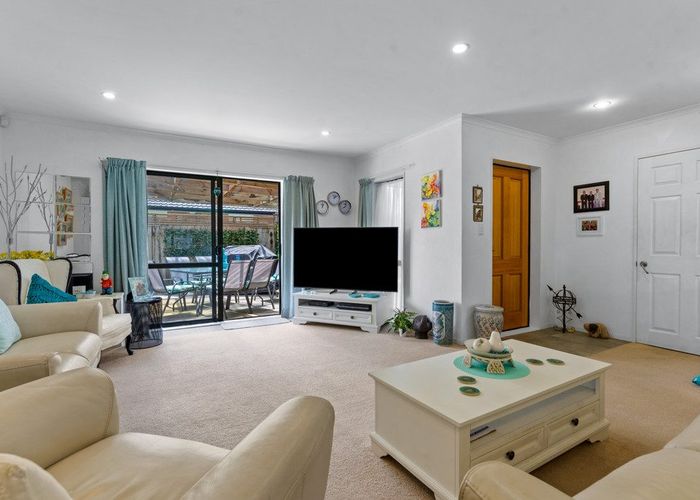  at 19 Raabia Close, Parakai, Helensville