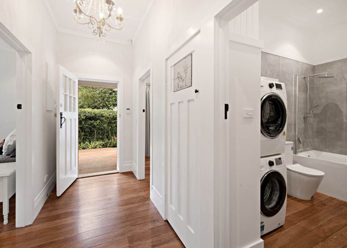  at 32 Cockburn Street, Grey Lynn, Auckland City, Auckland