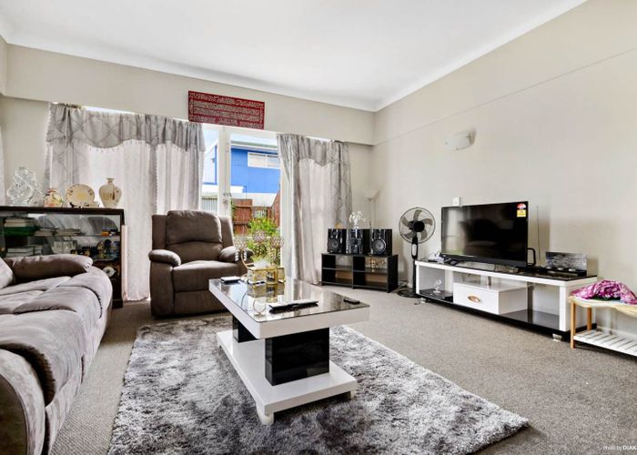  at 2/140 Tui Road, Papatoetoe, Manukau City, Auckland
