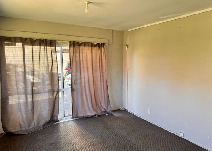  at 2/277 Massey Road, Mangere, Manukau City, Auckland