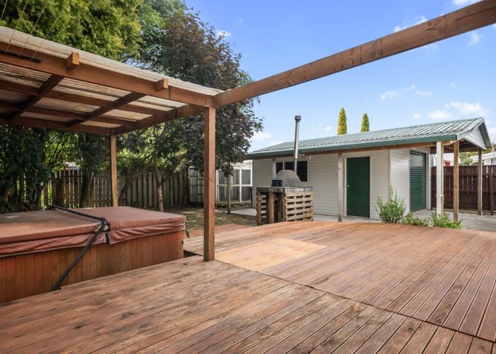  at 84 Pasadena Crescent, Totara Park, Upper Hutt