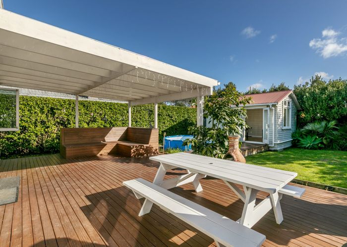  at 29 Parr Road South, Point Chevalier, Auckland