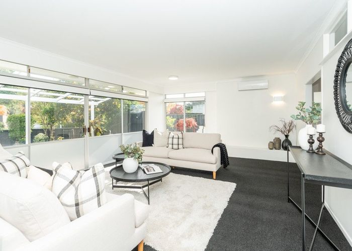  at 2 Clements Crescent, Queenwood, Hamilton