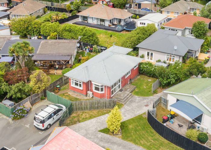  at 2/72 Barton Street, Woolston, Christchurch