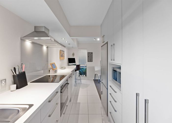  at 3/71 Office Road, Merivale, Christchurch