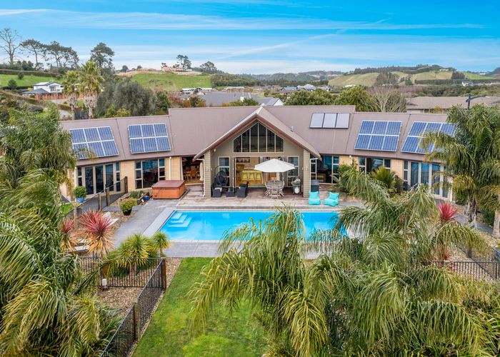  at 10 Waioroi Place, Tauranga