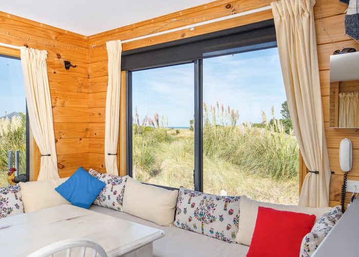  at 6 Nunu Drive, Flat Point, Masterton