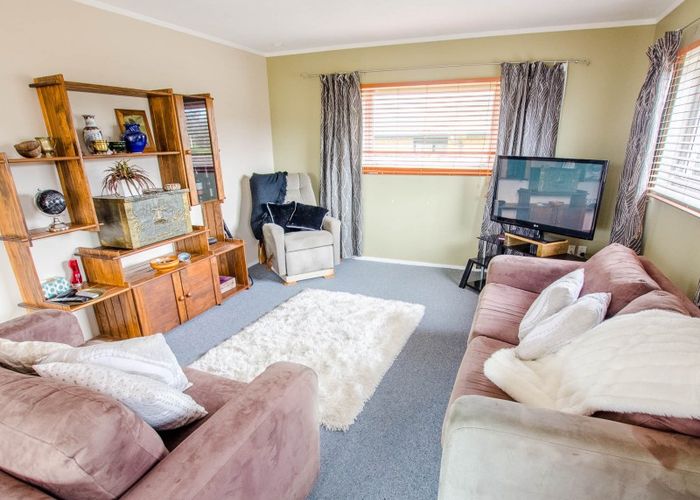  at 16 Spackman Crescent, Paraparaumu