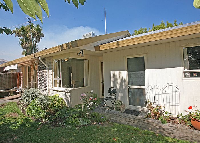  at 1/3 Centaurus Road, Cashmere, Christchurch