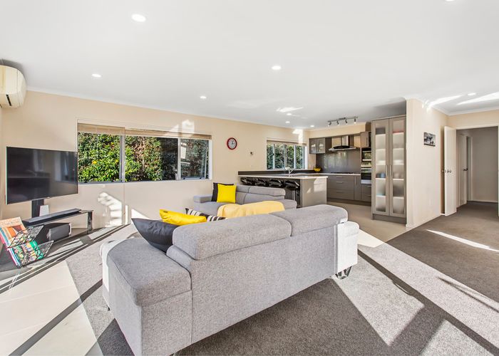  at 10 Briar Vale Place, Flat Bush, Auckland