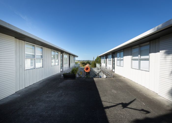  at 8 George Street, Mount Eden, Auckland
