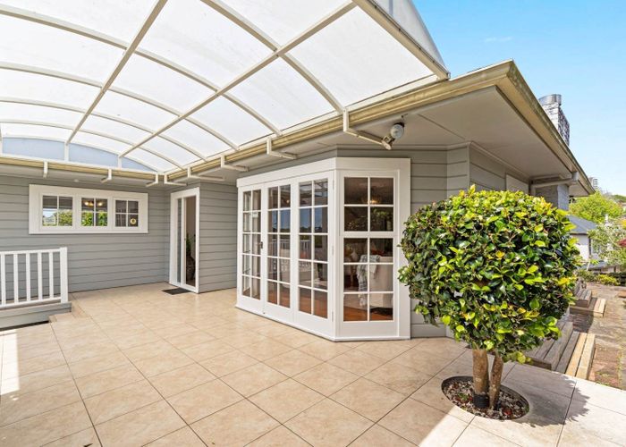  at 11 Chatfield Place, Remuera, Auckland