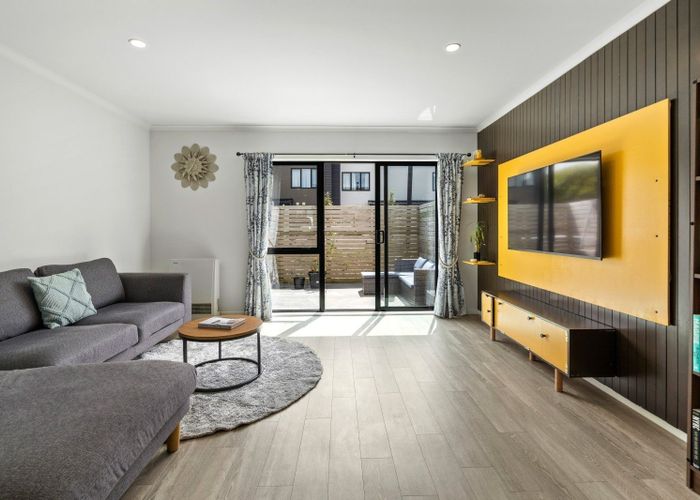  at 13/9 Surrey Street, Tawa, Wellington, Wellington