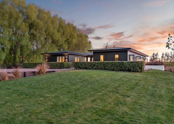  at 106 Holmes Road, Christchurch