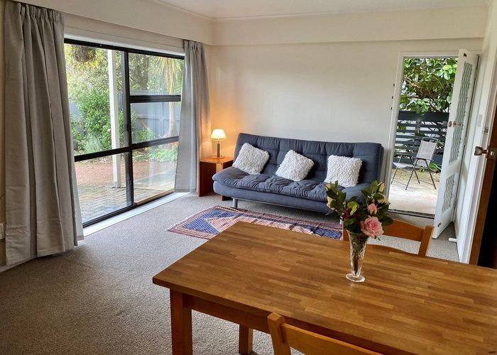  at 38 Sylvan Park Ave, Milford, North Shore City, Auckland