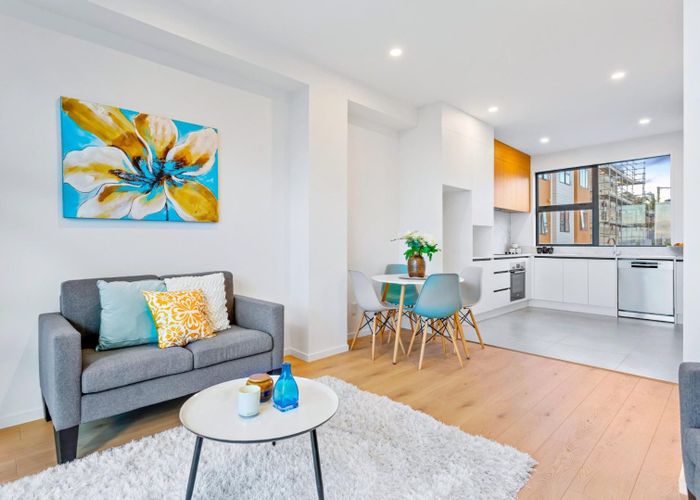  at 28  Lavelle Road, Henderson, Waitakere City, Auckland