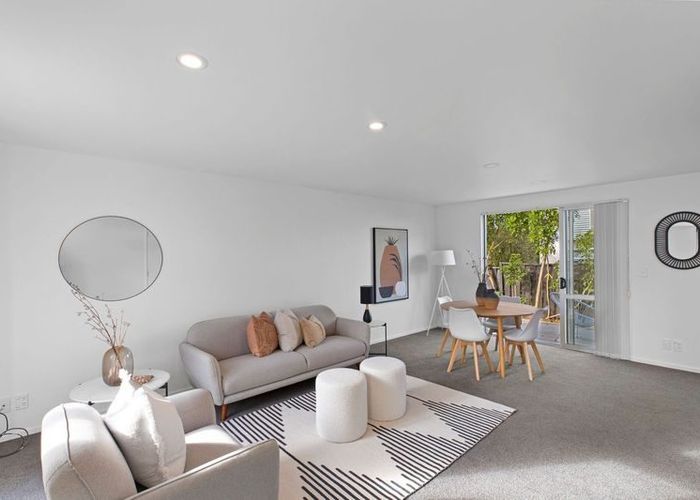  at 45 Albionvale Road, Glen Eden, Auckland