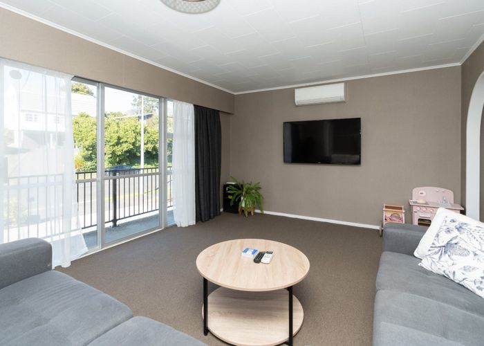  at 96 Aberdeen Drive, Dinsdale, Hamilton