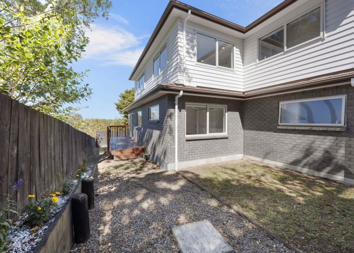  at 48a  Pine Avenue, Henderson, Waitakere City, Auckland