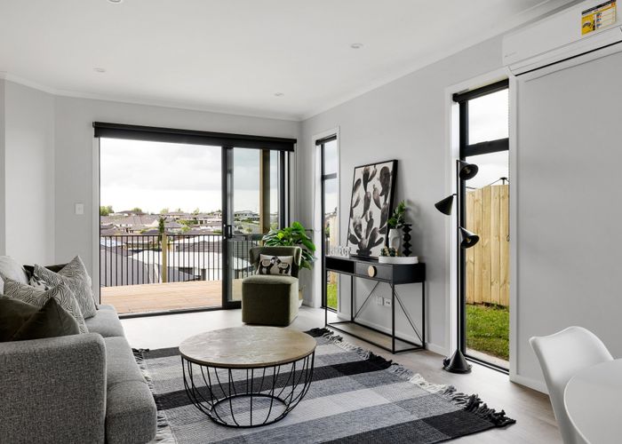  at 2/42 Rose Berry Crescent, Flagstaff, Hamilton, Waikato