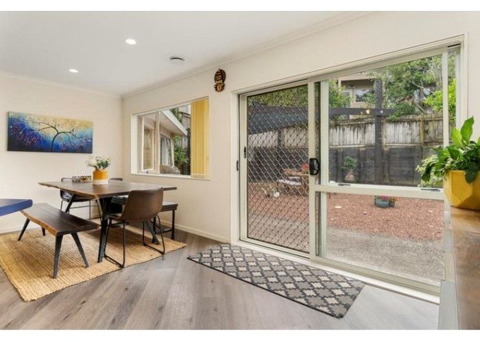  at 11 Shah Place, Glen Eden, Waitakere City, Auckland