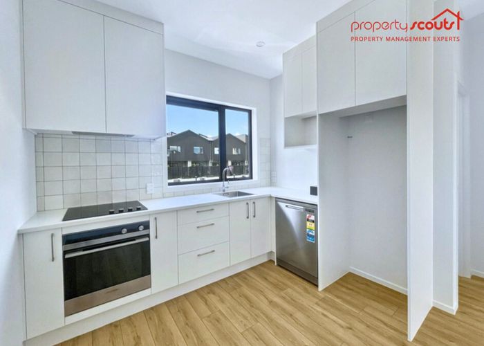  at 13/28 Westgate Drive, Westgate, Waitakere City, Auckland