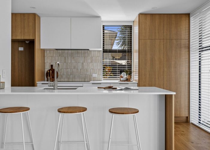  at 40 Clare Road, Merivale, Christchurch City, Canterbury