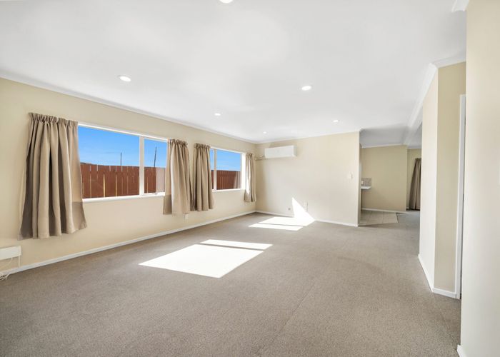  at 28 Crossandra Drive, Mangere, Manukau City, Auckland