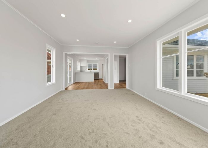  at 154A View Road, Sunnyvale, Waitakere City, Auckland