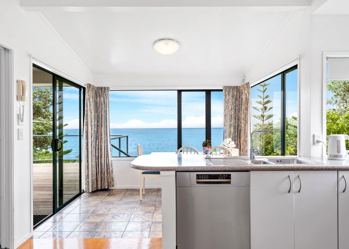  at 8 Northview Road, Stanmore Bay, Rodney, Auckland