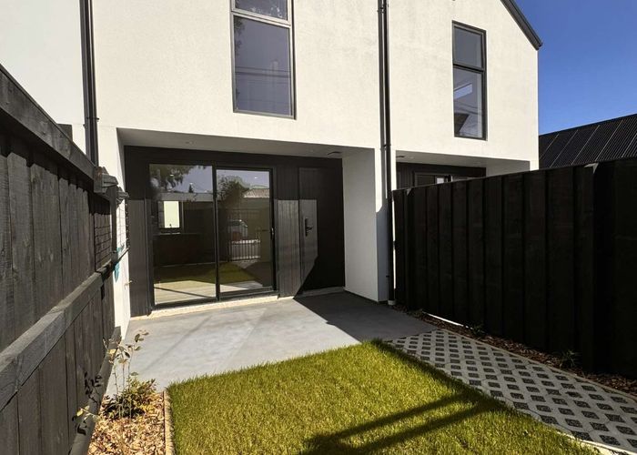  at 2/504 Armagh Street, Linwood, Christchurch