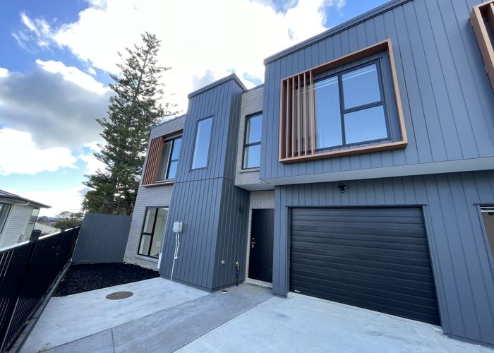  at 13E Glendhu Road, Bayview, Auckland