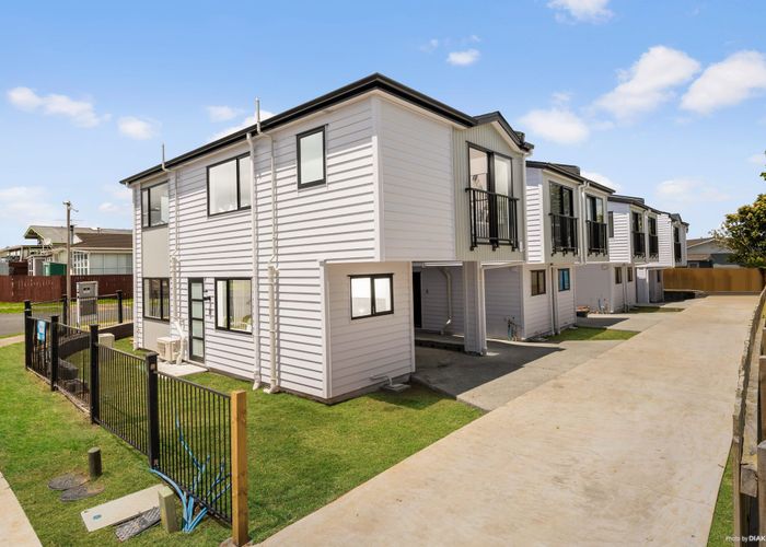  at 1/47 Hokianga Street, Mangere East, Auckland