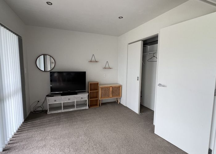  at C3/60 Masons Road, Albany, North Shore City, Auckland