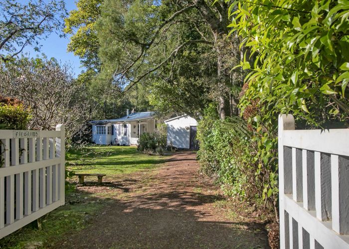  at 22 Bush Road, Waiatarua, Auckland